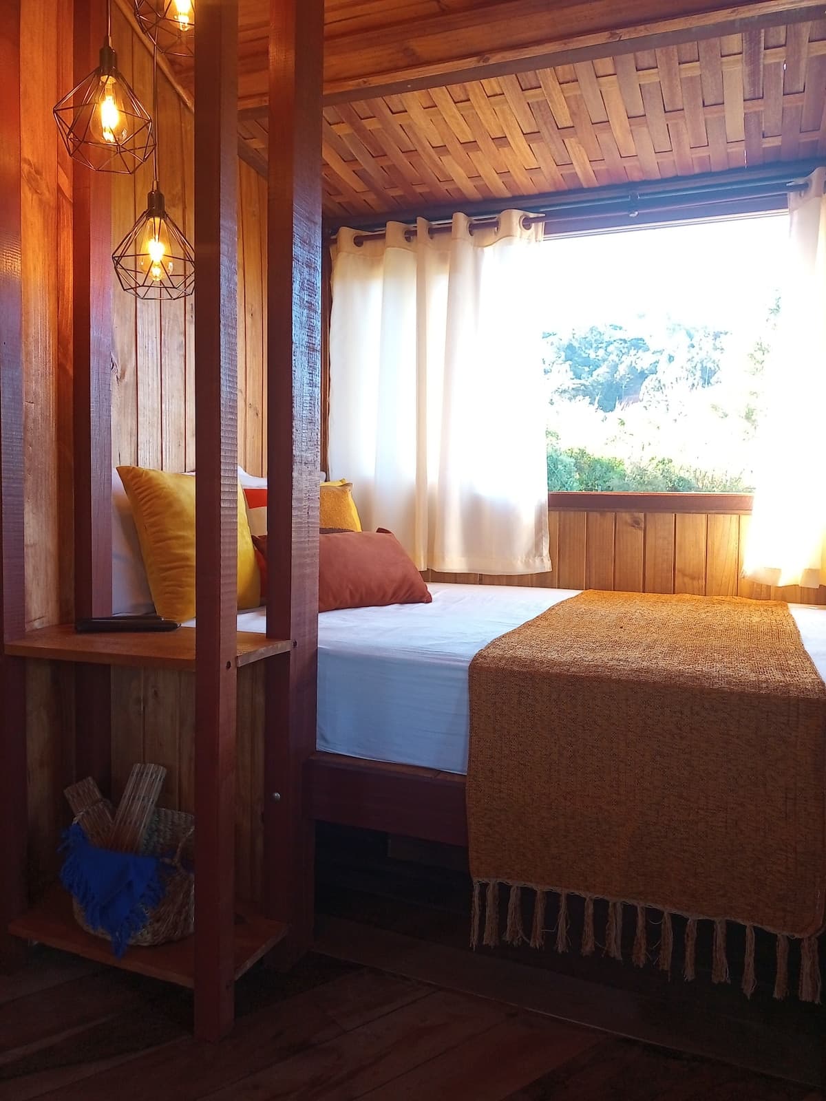 Bacon ipsum dolor amet tenderloin flank tri-tip kielbasa.