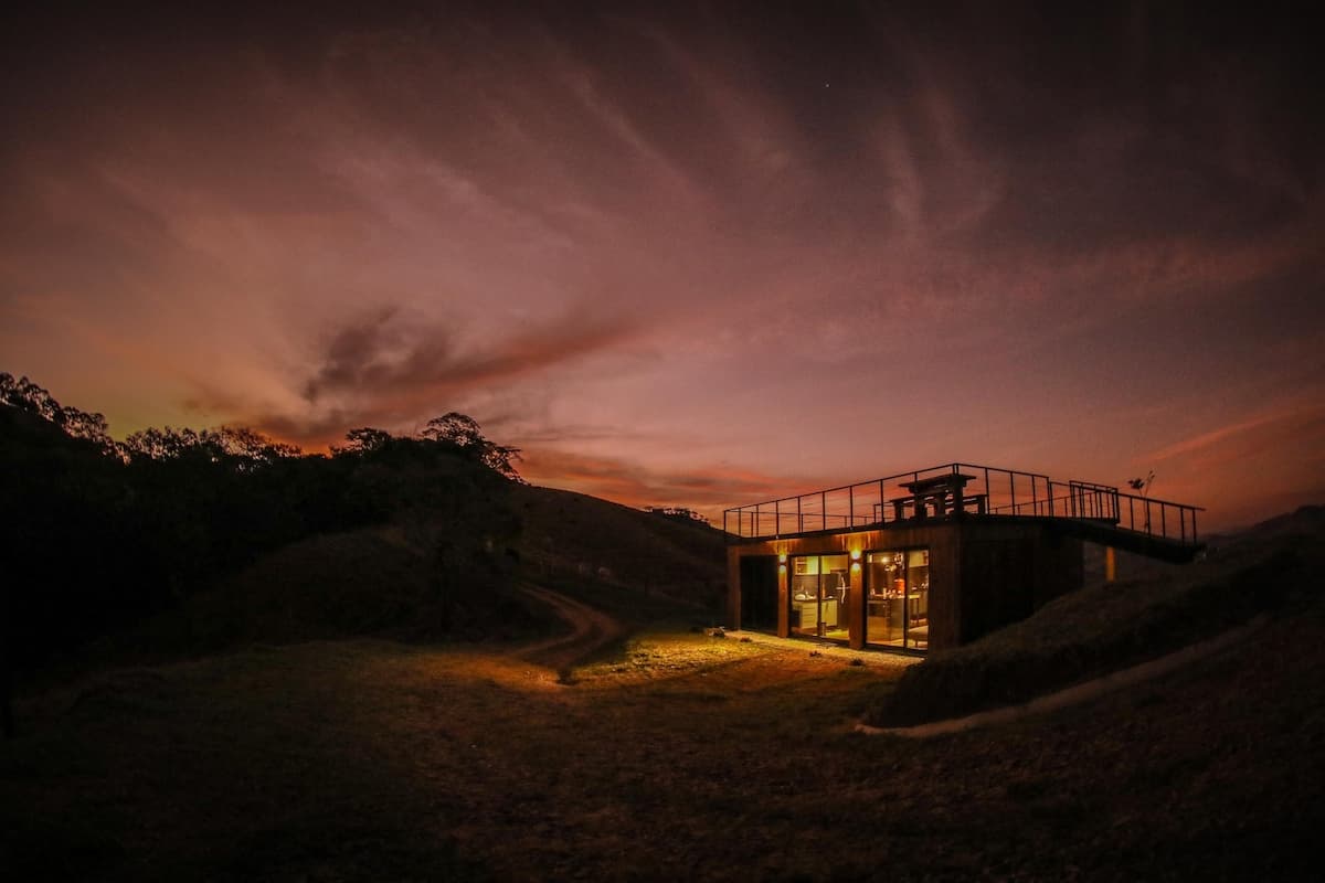 Bacon ipsum dolor amet drumstick jowl sirloin boudin hamburger cow pastrami frankfurter buffalo biltong ham hock ribeye pork loin tongue.