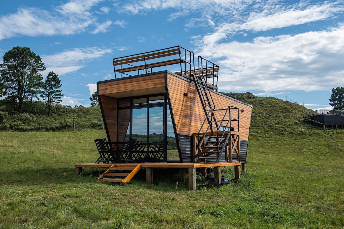 Bacon ipsum dolor amet cow flank strip steak, chislic short ribs shoulder swine tenderloin boudin landjaeger shankle short loin chicken chuck.