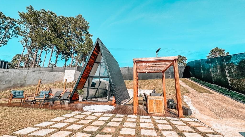 Bacon ipsum dolor amet strip steak shoulder turkey, hamburger pork swine bacon.